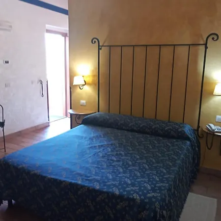 מלון Il Borgo Dell'ulivo טרווי