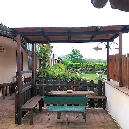 מלון Il Borgo Dell'ulivo טרווי