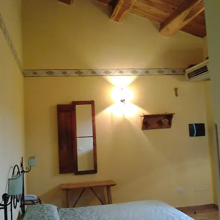 מלון Il Borgo Dell'ulivo 3*